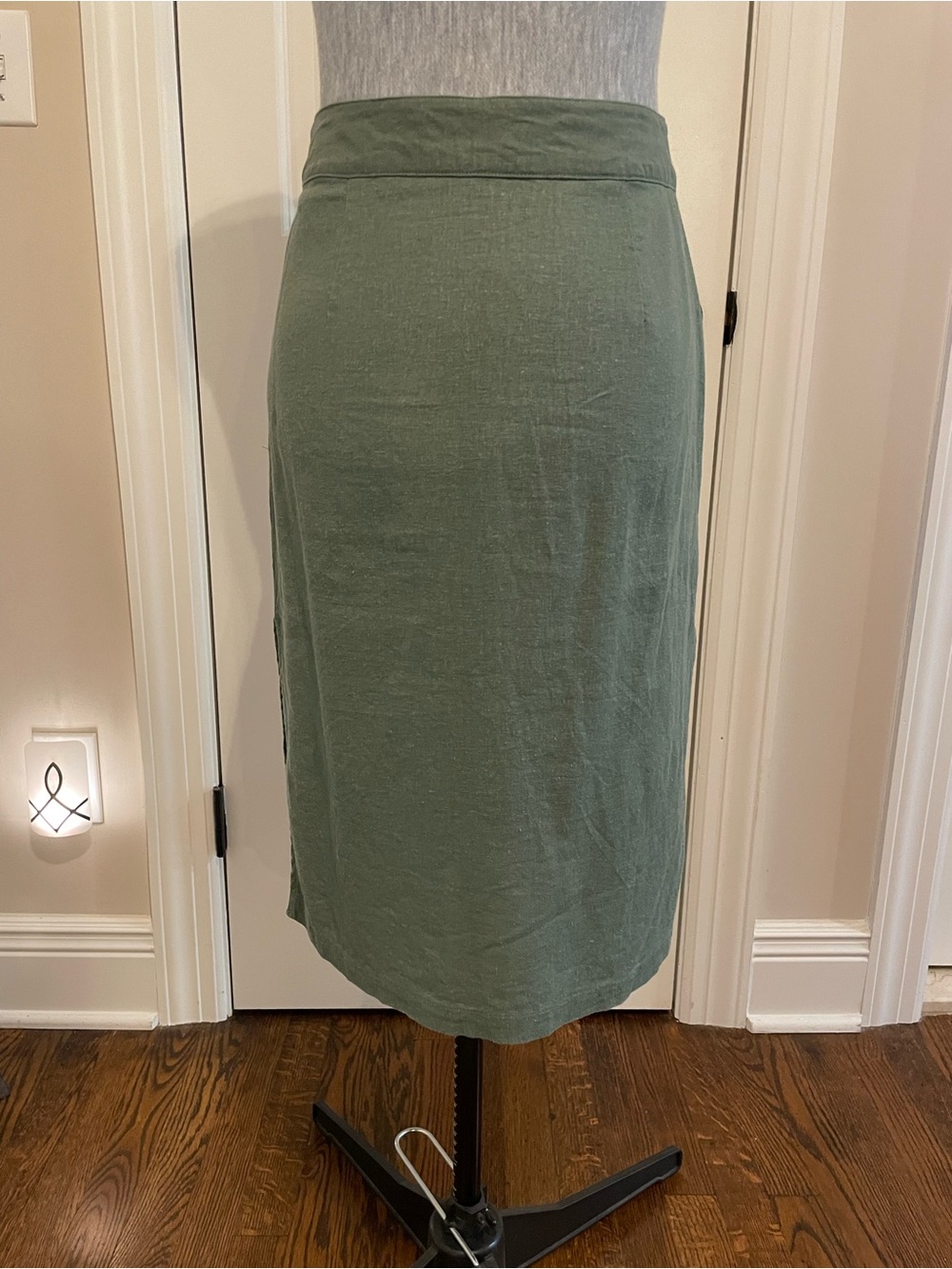Vero Moda Olive Green Button-Front Midi Skirt - Picture 6 of 15